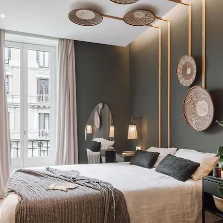 Apartment Kele - 1 Bedroom And Swimming Pool In Passeig De Gracia Barcelona
